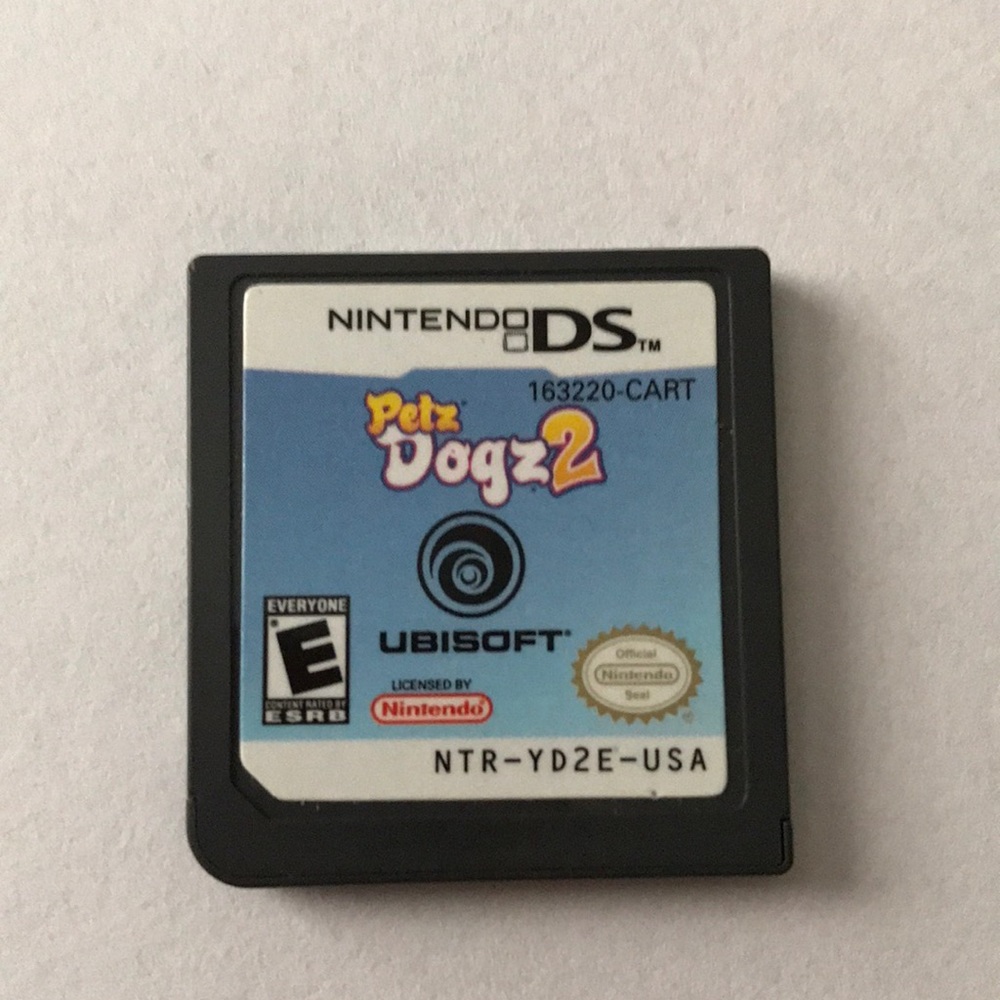 Petz Dogz 2 Ubisoft Nintendo DS game Disc